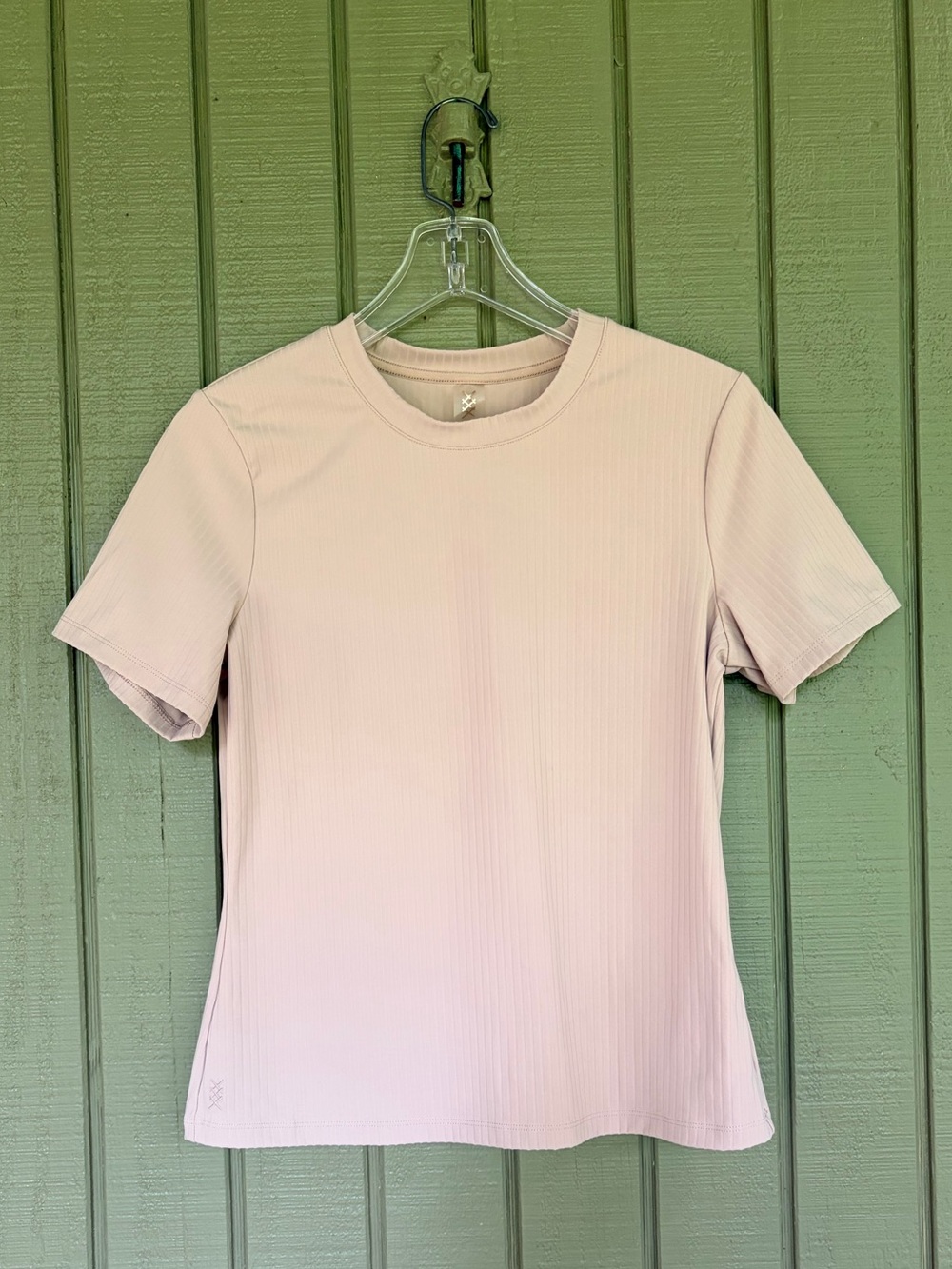 RHONE Women's Modern Rib
Short Sleeve Tee Rose Dust
Pink Large EUC 200198